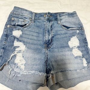 Aéropostale mom shorts in size 4.